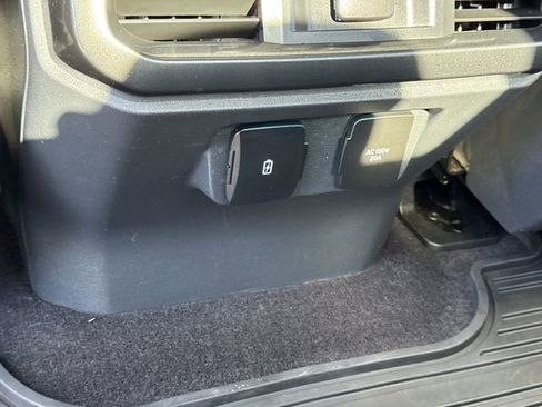 Used 2021 Ford F150 Lariat w/ Equipment Group 502A High image 12