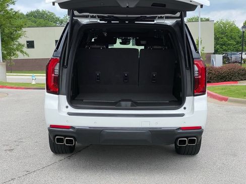 Used 2026 GMC Yukon Denali Ultimate AWD/4WD image 7