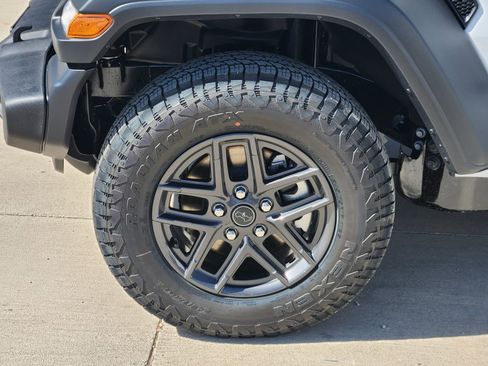 New 2026 Jeep Wrangler Unlimited Sport AWD/4WD image 11