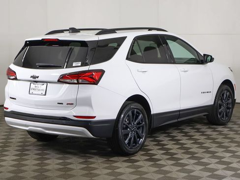 Used 2024 Chevrolet Equinox RS AWD/4WD image 10