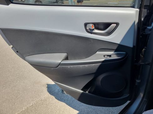 Used 2018 Hyundai Kona Limited AWD/4WD image 29