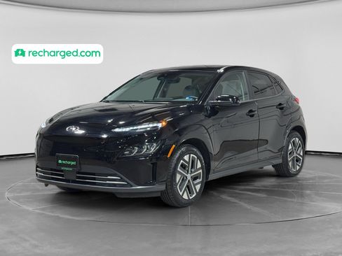 Used 2023 Hyundai Kona Limited w/ Cargo Package FWD image 1