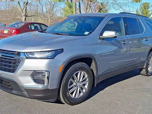Used 2023 Chevrolet Traverse LT w/ LPO, Floor Liner Package AWD/4WD image 4