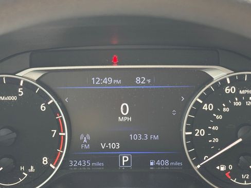 Used 2025 Nissan Altima 2.5 SV image 41