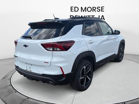 Used 2022 Chevrolet TrailBlazer RS w/ Sun and Liftgate Package AWD/4WD image 5