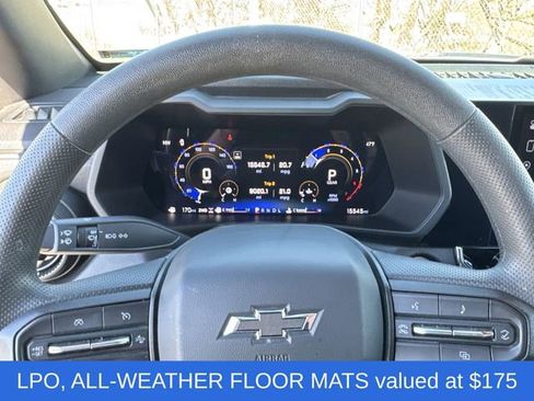 Used 2024 Chevrolet Colorado Trail Boss w/ Technology Package image 14