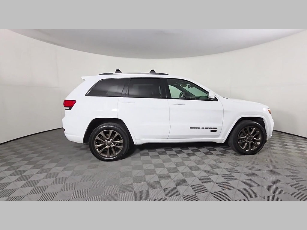 Used 2016 Jeep Grand Cherokee Limited 75th Anniversary AWD/4WD image 36