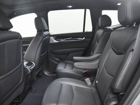 Certified 2025 Cadillac XT6 Premium Luxury image 12