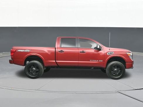 Used 2018 Nissan Titan PRO-4X w/ Pro-4x Convenience Package AWD/4WD image 18