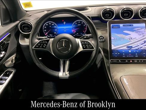 Used 2024 Mercedes-Benz GLC 300 4MATIC image 6