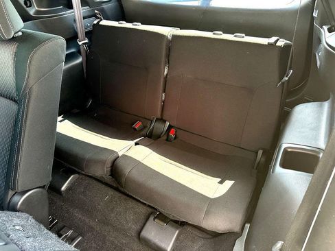 Used 2024 Mitsubishi Outlander ES FWD image 19