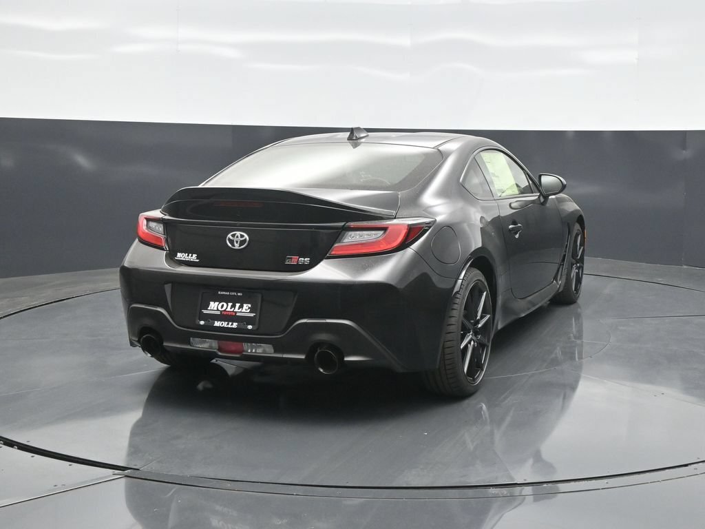 New 2026 Toyota GR86 Premium RWD image 6