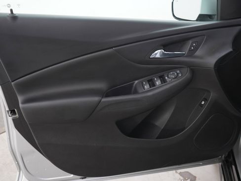 Used 2018 Chevrolet Volt LT w/ LT Driver Confidence Package FWD image 19