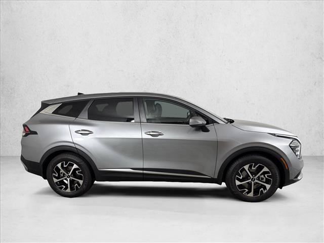 Used 2024 Kia Sportage EX FWD image 3