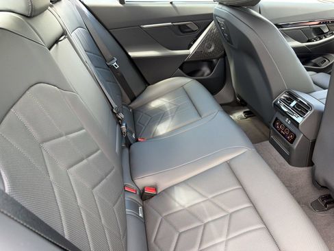 New 2027 BMW 540i xDrive w/ Executive Package AWD/4WD image 31