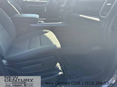 Used 2023 RAM 1500 Big Horn AWD/4WD image 14