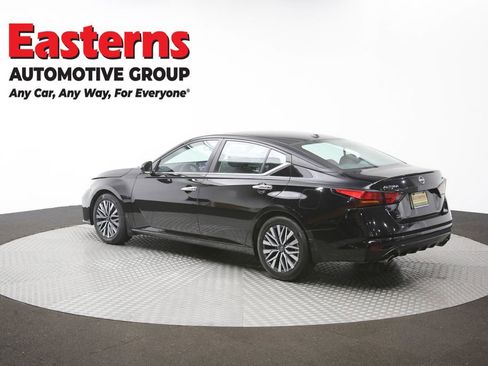 Used 2024 Nissan Altima 2.5 SV w/ SV Premium Package FWD image 64