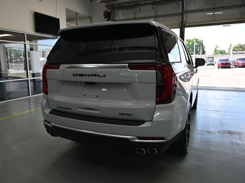 New 2026 GMC Yukon Denali w/ Denali Reserve Package AWD/4WD image 6
