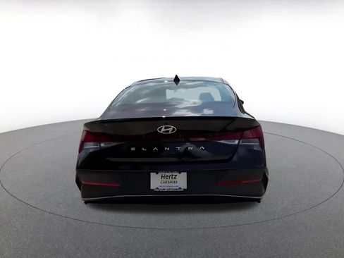 Used 2026 Hyundai Elantra Sport FWD image 12