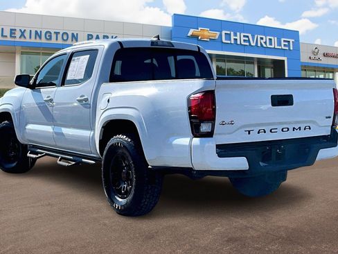 Used 2019 Toyota Tacoma SR w/ SR Convenience Package image 2