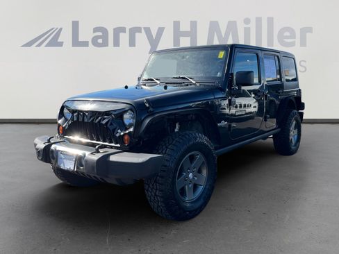 Used 2013 Jeep Wrangler Freedom Edition image 1