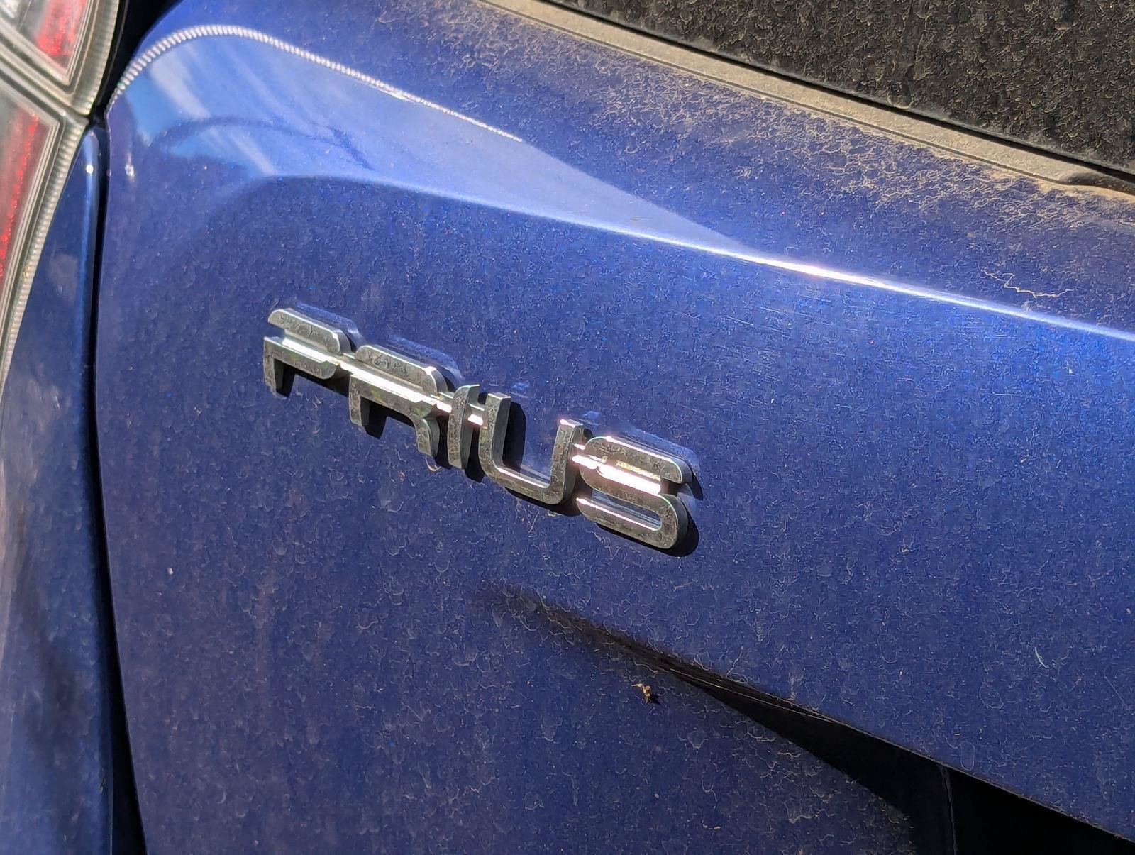 Used 2016 Toyota Prius Four w/ Advanced Technology Package FWD image 6