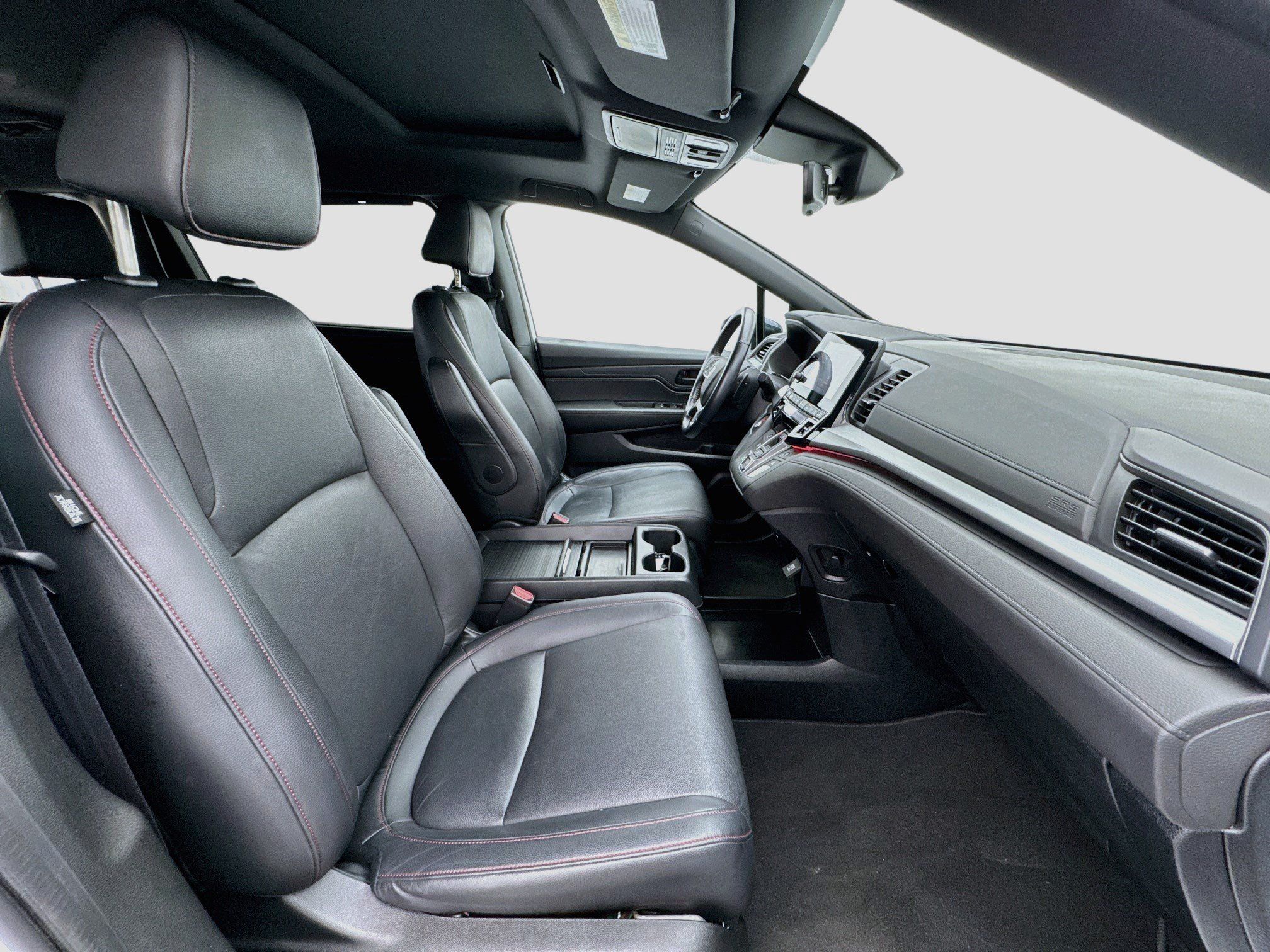 Used 2024 Honda Odyssey Sport image 21