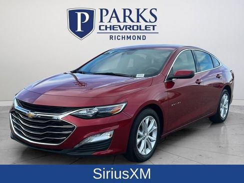 Used 2024 Chevrolet Malibu LT image 3