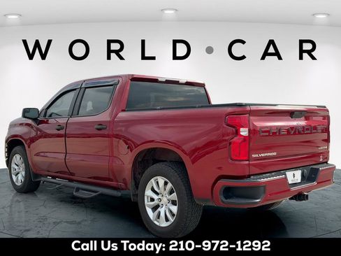Used 2020 Chevrolet Silverado 1500 Custom w/ Custom Value Package image 5