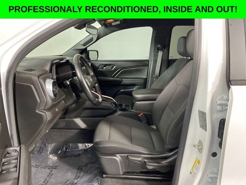 Used 2023 Chevrolet Colorado LT image 7