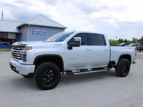 Used 2020 Chevrolet Silverado 2500 High Country w/ Z71 Off-Road Package AWD/4WD image 5