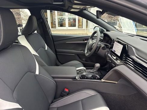 Used 2026 Toyota Camry SE w/ Convenience Package image 35