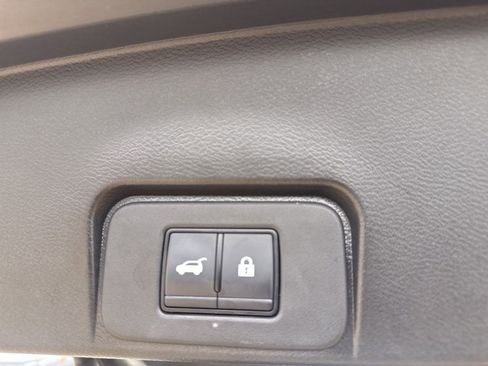 Certified 2023 Nissan Rogue SL w/ SL Premium Package image 38