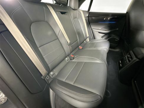 Certified 2025 Porsche Macan Turbo Electric AWD/4WD image 27