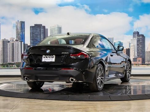 Used 2025 BMW 230i xDrive Coupe w/ Convenience Package image 8
