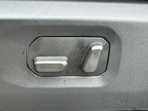 Used 2025 Jeep Wrangler Unlimited Rubicon w/ Steel Bumper Group image 13