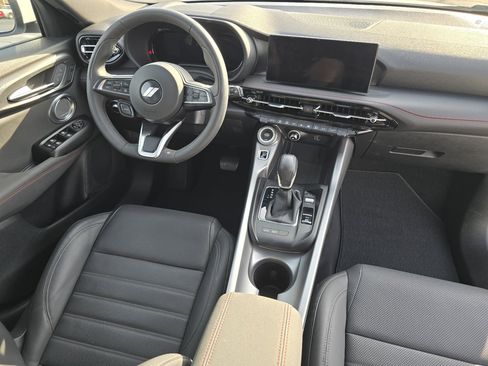 Used 2024 Dodge Hornet GT image 35