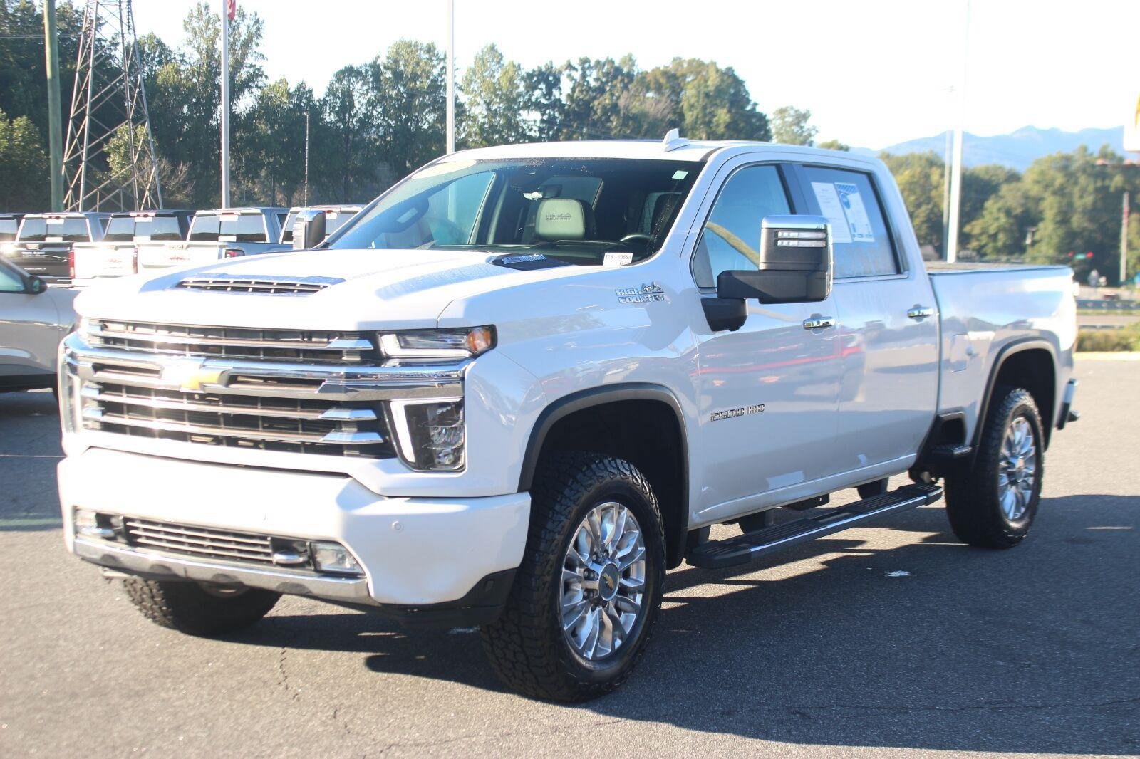 Used 2021 Chevrolet Silverado 2500 High Country AWD/4WD image 3