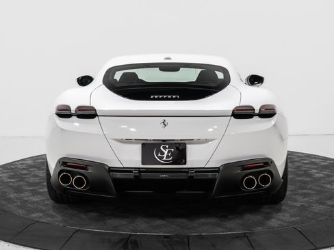 Used 2022 Ferrari Roma RWD image 7