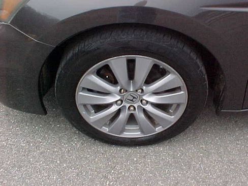 Used 2011 Honda Accord EX-L image 5