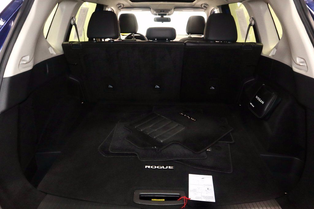 Certified 2023 Nissan Rogue SV w/ SV Premium B Package AWD/4WD image 14