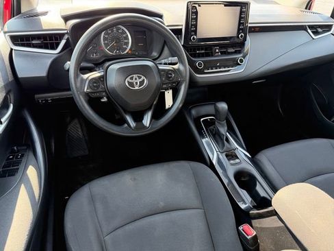 Certified 2020 Toyota Corolla LE image 34