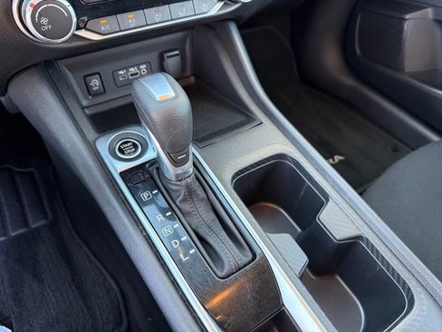 Used 2024 Nissan Sentra SV image 27