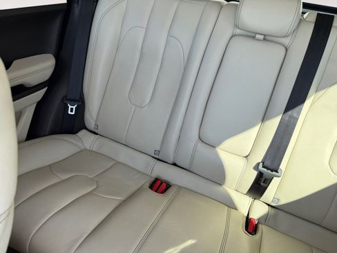 Used 2013 Land Rover Range Rover Evoque Prestige image 13