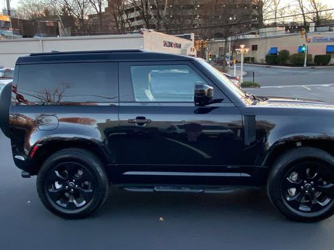 Used 2021 Land Rover Defender 90 X-Dynamic S image 26