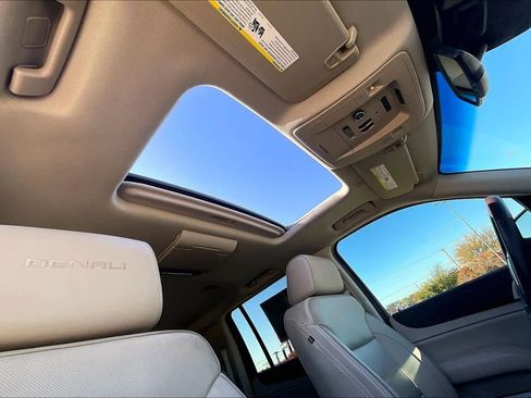 Used 2017 GMC Yukon XL Denali w/ Open Road Package image 30