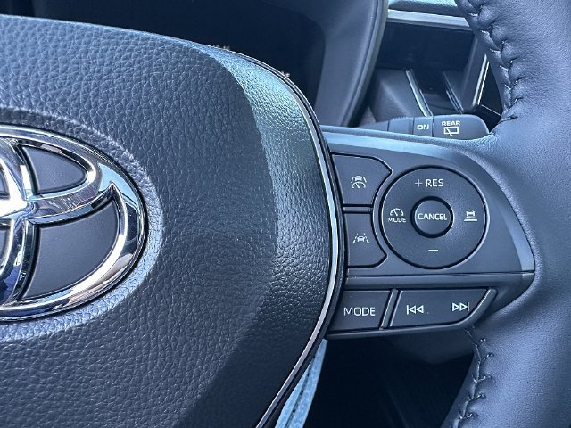 New 2026 Toyota Corolla Cross LE w/ Moonroof Package FWD image 20