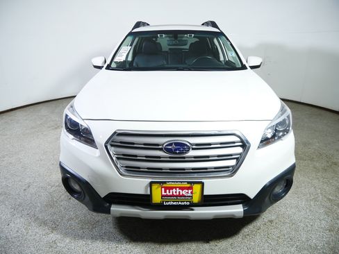 Used 2017 Subaru Outback 2.5i Limited AWD/4WD image 2
