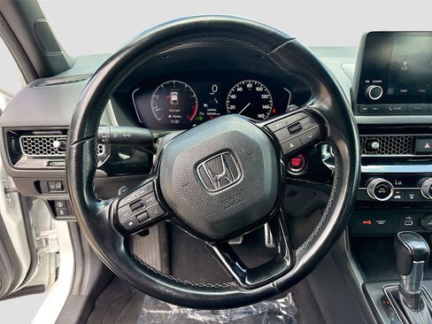Used 2023 Honda Civic Sport image 11