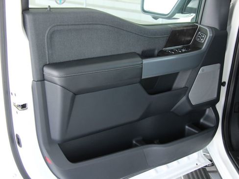 Used 2023 Ford F150 Lariat w/ Equipment Group 502A High image 13